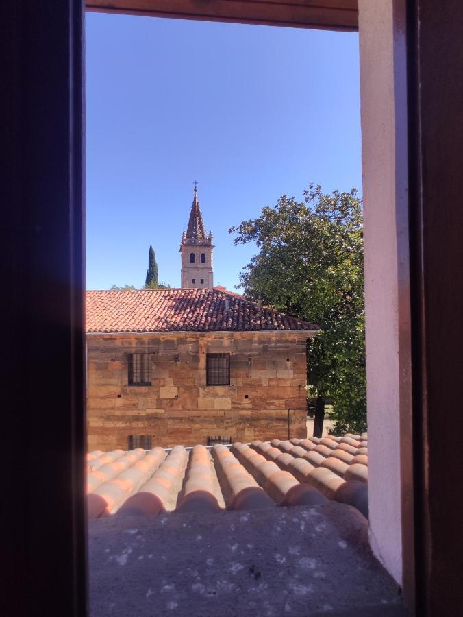 Alojamiento Oviedo 2 Con Parking Bagian luar foto